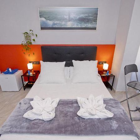 Barcelona City Centre Hostal Exterior photo