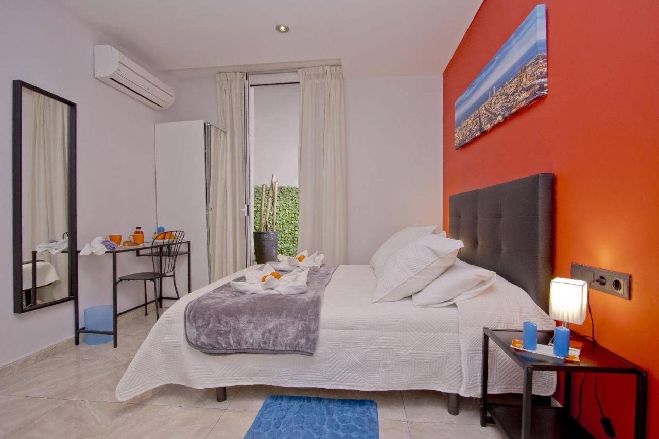 Barcelona City Centre Hostal Exterior photo