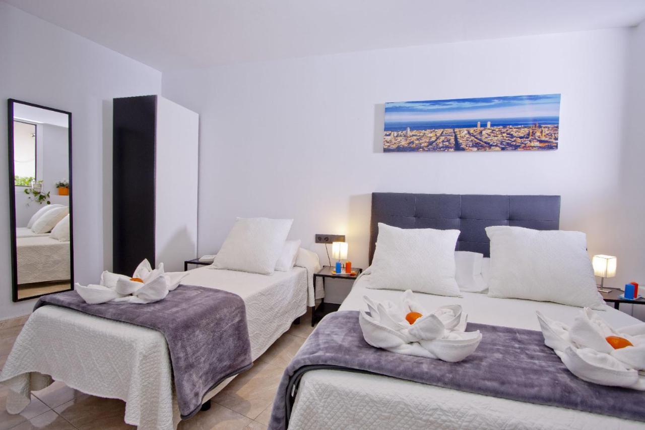 Barcelona City Centre Hostal Exterior photo