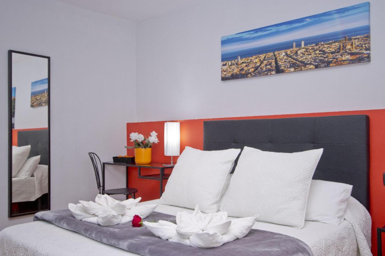 Barcelona City Centre Hostal Exterior photo